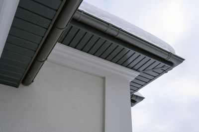 Who Does Soffit And Fascia Repairs